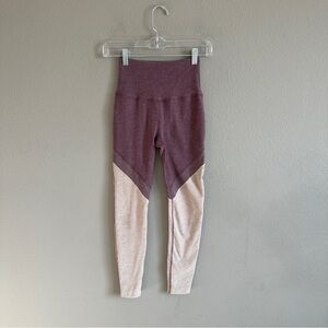 Beyond Yoga Leggings in Purple and Cream XS